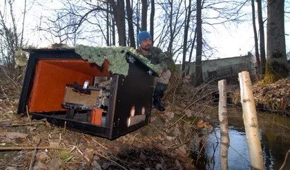 Hnízdní kontejnery pro ledňáčky