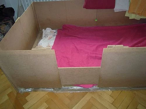 Porodní bedna pro psi - ohrada