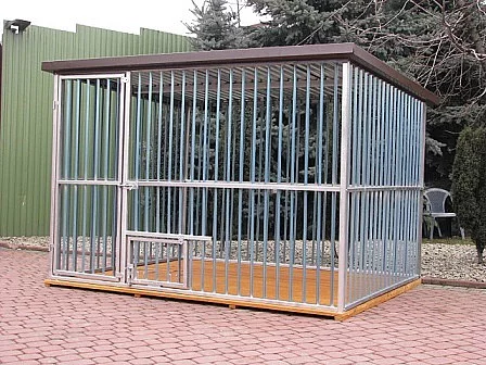 Kotec pro psy doprava a montáž zdarma po ČR