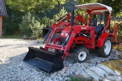 Čelní nakladač na traktor CRONIMO FEL-300