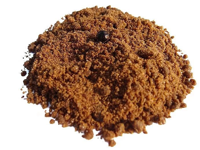 Vaječná míchanice s krevetkami a ovocem