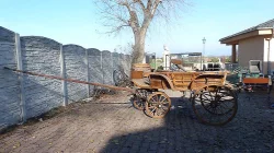 Bryčky a kočáry