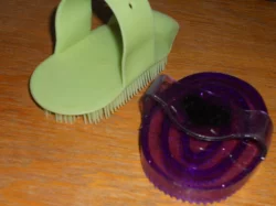 Prodám potřeby na hřebelcování