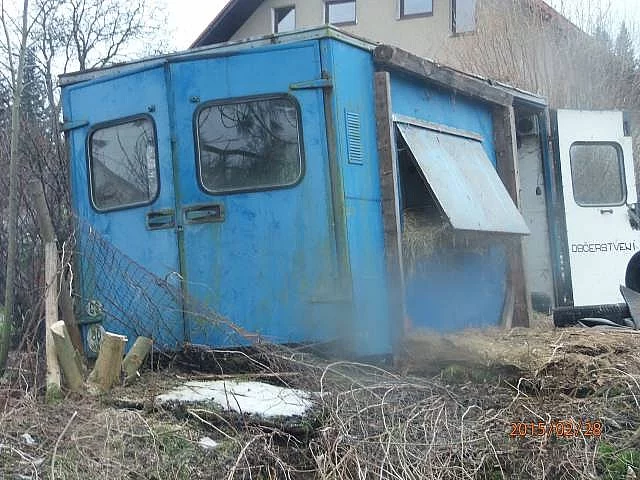 Nástavba skříň Avie