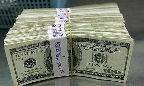 Ponuda kredita novca između naročito ozbiljna