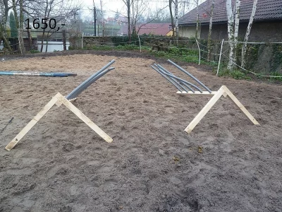 Překážka pro koňské agility