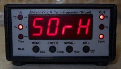 Termostat (hygrostat) do líhne.Aj GSM verzia na mobil.