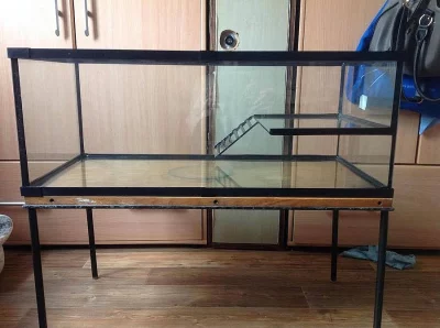 Prodám terárium 80x40x30