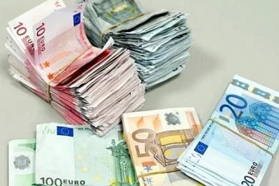 600000 €