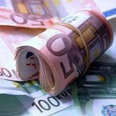 600000 €