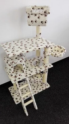 Nové škrabadlo s výškou 140 cm