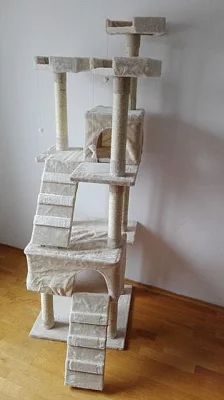 Nové škrabadlo s výškou 171 cm - béžové