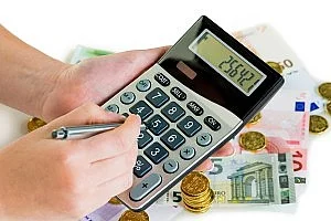 100 euros