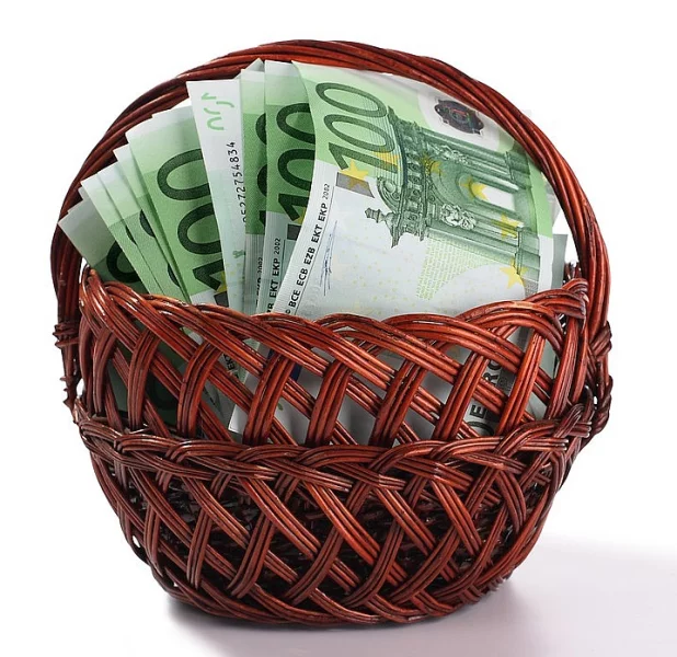 4000 eur za vás