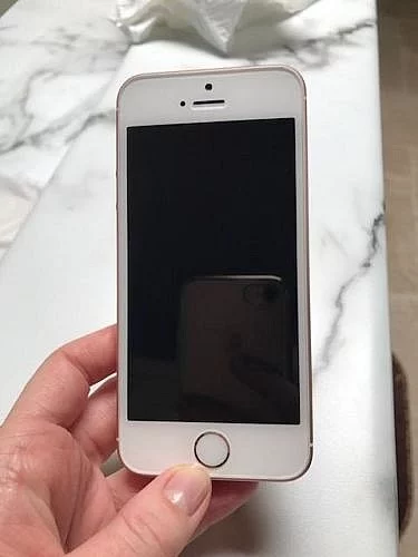 Apple IPhone SE 64Gb