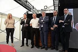 nude kredite između posebice ozbiljan