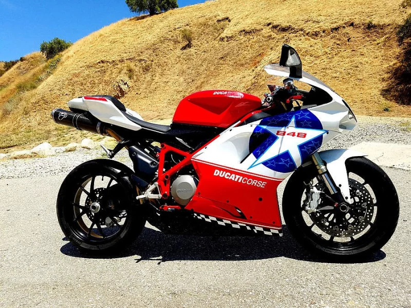 2010 Ducati Monster 696