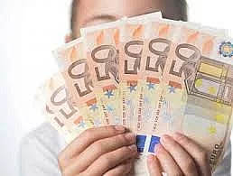kredit 100 % od garanciju privatni od 2.000 eura ima 50.000.