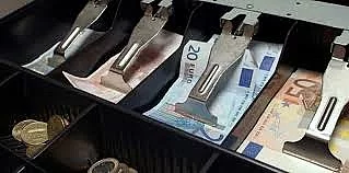 ponuda kredita između pojedinca da se riješi bilo kakvih pro