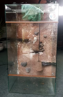 Prodám terárium 90 x 50 x 40 cm