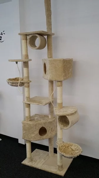 Nové škrábadlo s výškou cca 250 cm - béžové