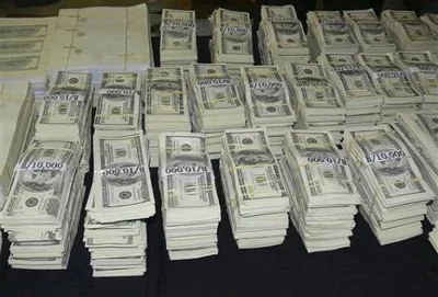 S.S.D. Chemické řešení pro čištění černého USD, EURO, POUNDS