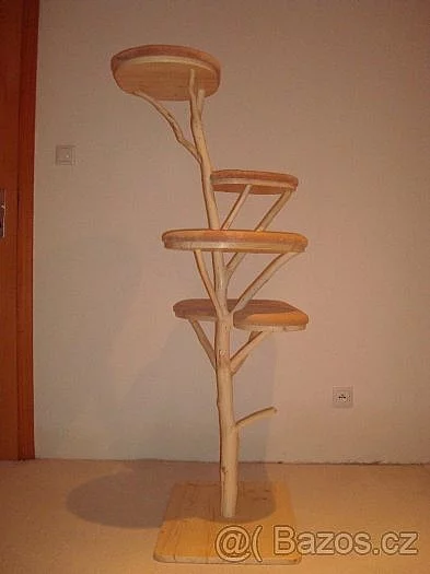 Kočičí strom /škrabadlo