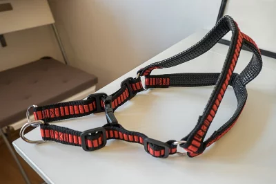 Prodám postroj na psa 20-30kg