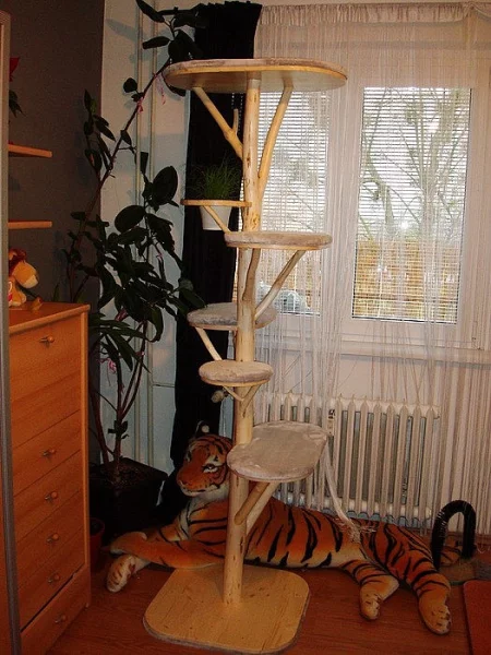 kočka/kočičí strom /škrabadlo