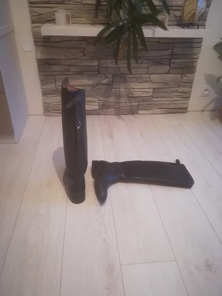 Prodám málo využívané kožené jezdecké boty vel 38