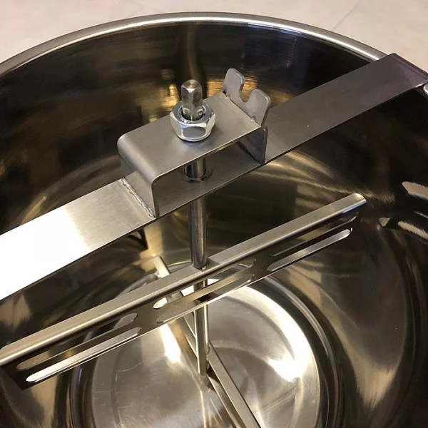 Vybavení mlékárny/sýrárny