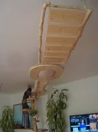 Kočičí strom /škrabadlo/kočka/koťata
