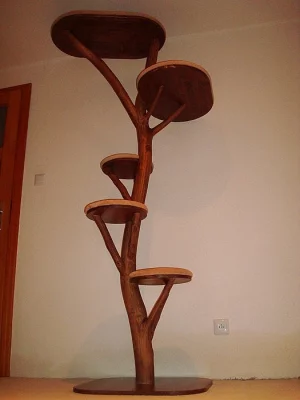 Kočičí strom /škrabadlo/kočka/koťata