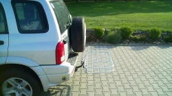 Nosiče zvěře/krmiva na tažné zařízení auta nebo čtyřkolky