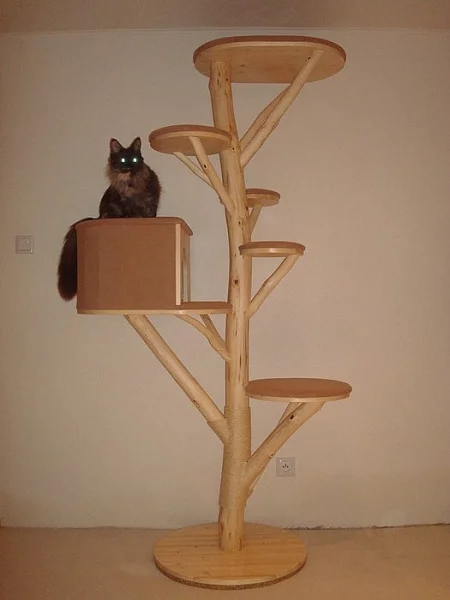 Kočičí strom /škrabadlo/kočka/koťata/odpočívadlo
