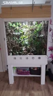 Terárium pro chameleona + stolek + vybavení