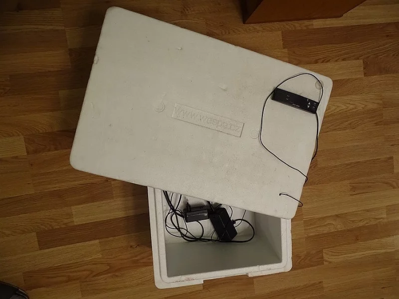 INKUBÁTOR -   objem 50 litrů