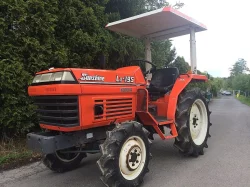 Malotraktor Kubota Sunschine L195 se stříškou