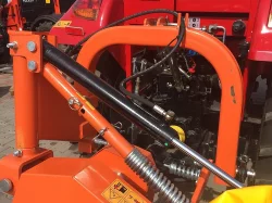 Bočně nesený diskový rotační žací stroj DS 1700
