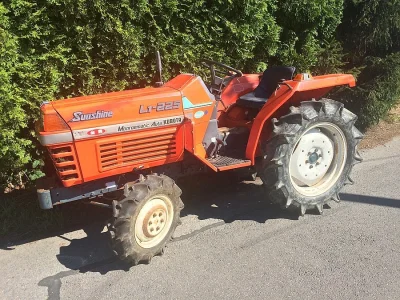 malotraktor Kubota L1-225, 22HP