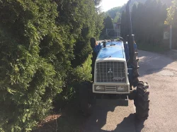 Japonský kompaktní traktor Mitsubishi MT1801D