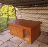 Zateplená psí bouda pro střední plemena