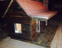 Nová zateplená bouda pro psa / psí bouda