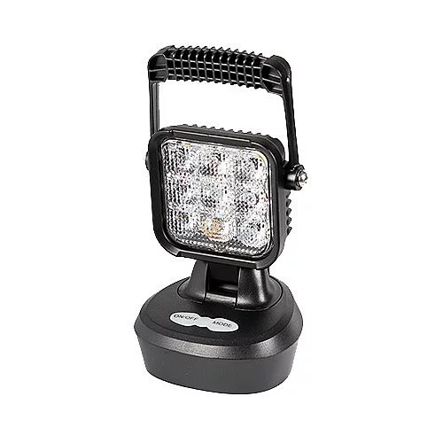 Magnetická přenosná svítilna