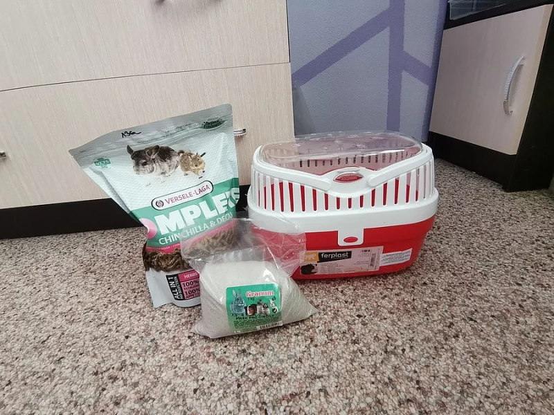 Prodám dva osmáky degu i s vybavením