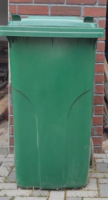 Plastová popelnice na obilí