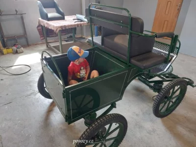 Bryčka, vagoneta, koňský povoz nákladní