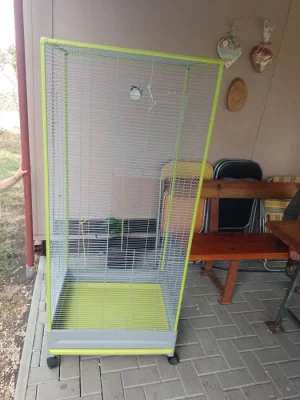 Klec pro papoušky