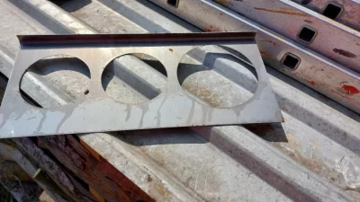 Prodám nerezové držáky na misky