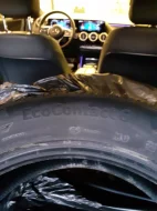 PRODÁM NEJETÉ PNEU Z NOVÉHO AUTA